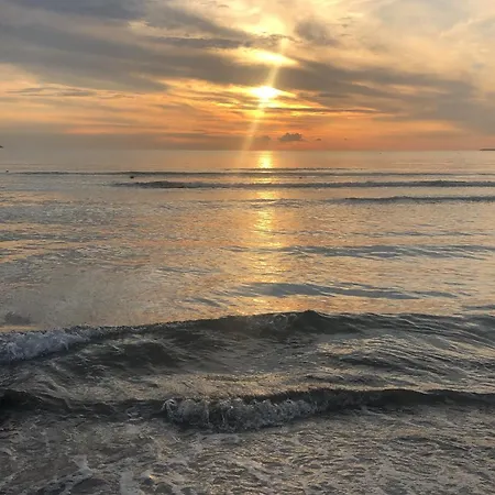 招待所 Hillside Haven *