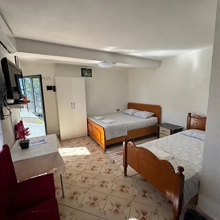 ゲストハウス Hillside Haven *